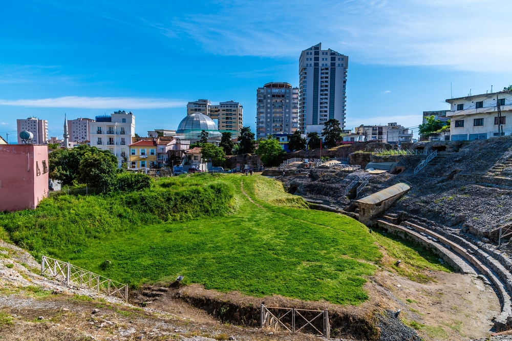 ¿Dónde alojarse en Albania? Los 7 mejores lugares y buenos hoteles 14 El anfiteatro romano de Durrës
