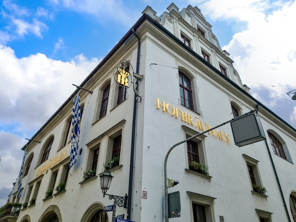 Qué ver en Múnich: las 18 mejores cosas que hacer 26 El edificio de la cervecería Hofbräuhaus am Platzl en el centro de Múnich