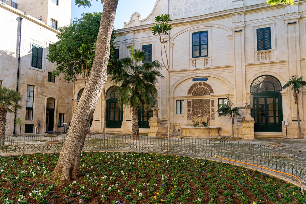 El patio del Palacio del Gran Maestre en La Valeta