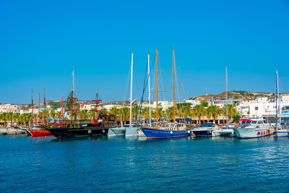 ¿Dónde alojarse en Kos? Las 5 mejores zonas y buenos hoteles 10 El puerto de Kardamena en Kos