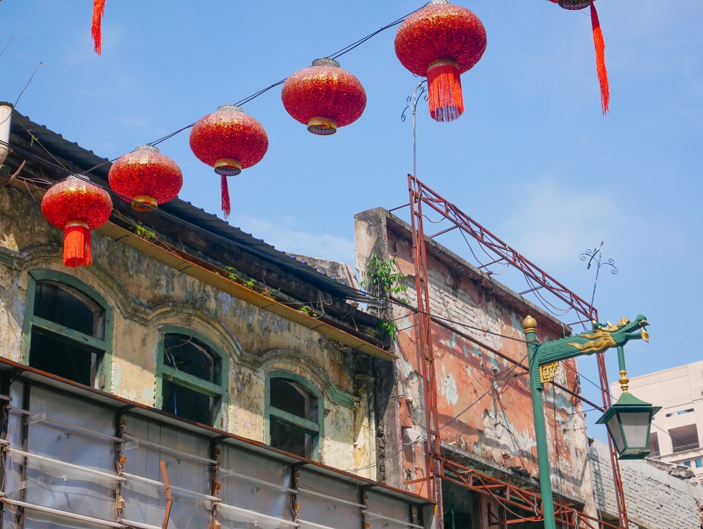 Del aeropuerto de Kuala Lumpur al centro - guía de transporte 14 Farolillos rojos sobre Petaling Street en el Chinatown de Kuala Lumpur