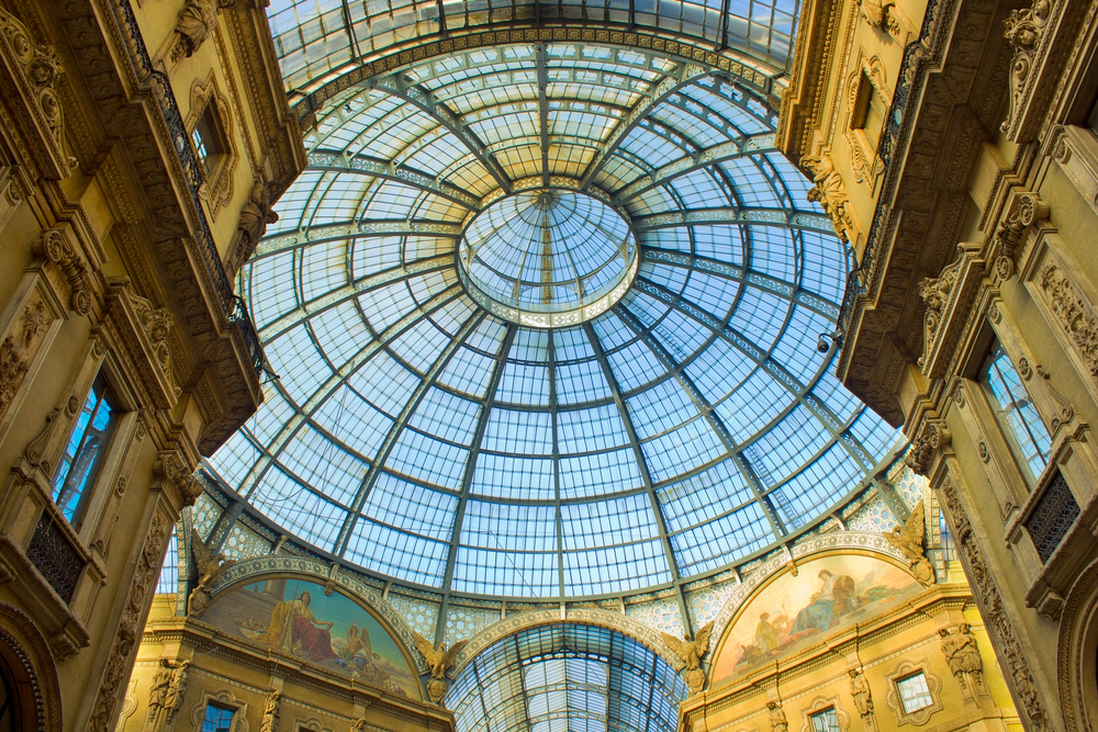 Qué ver en Milán: 20 lugares, museos y excursiones 22 Cúpula de cristal de la Galleria Vittorio Emanuele II en Milán