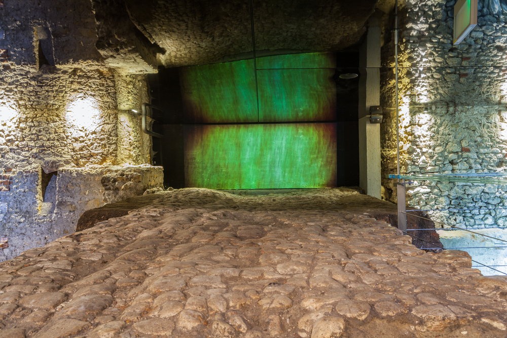 Qué ver en Cracovia: las 18 mejores cosas que hacer 22 La exposición Rynek Underground bajo la plaza principal de Cracovia