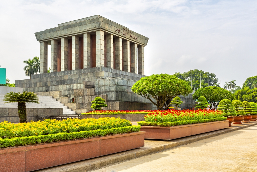 La plaza Ba Dinh y el mausoleo de Ho Chi Minh en Hanói