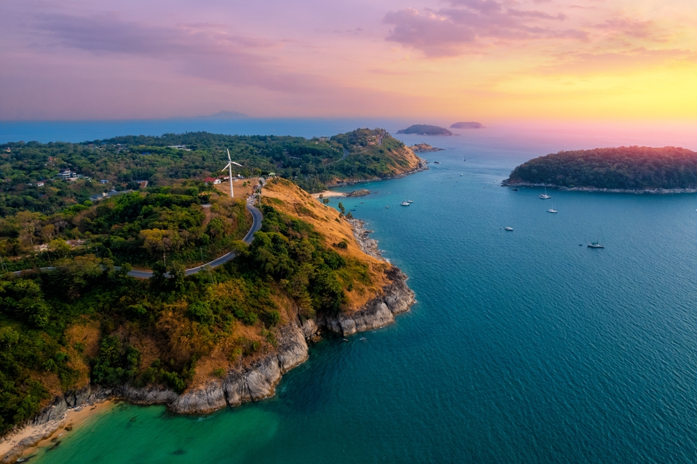 Puesta de sol en Promthep Cape, en el extremo sur de Phuket