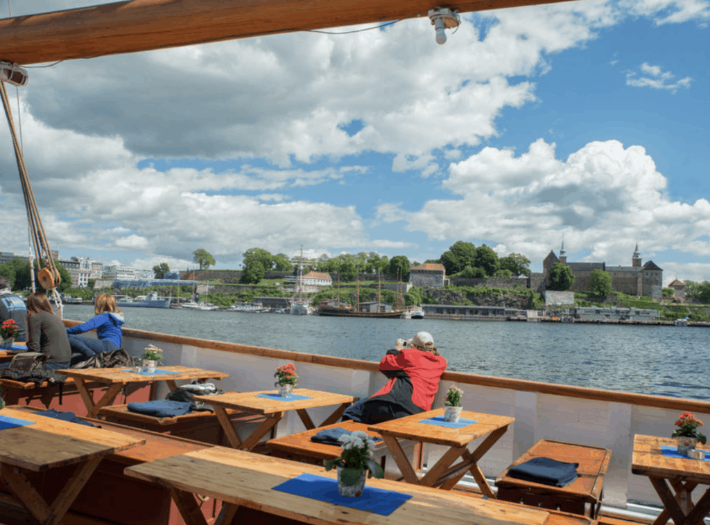 Un paseo en barco por el fiordo de Oslo