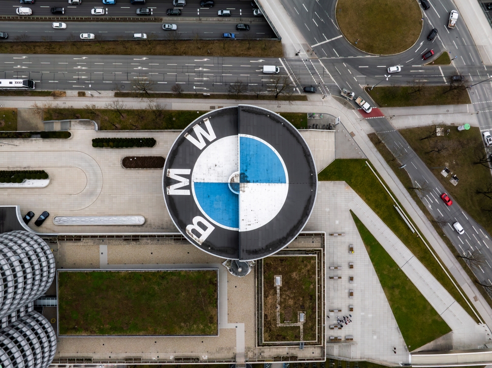 Qué ver en Múnich: las 18 mejores cosas que hacer 30 Vista aérea del BMW Museum, BMW Welt y la torre de BMW en Múnich