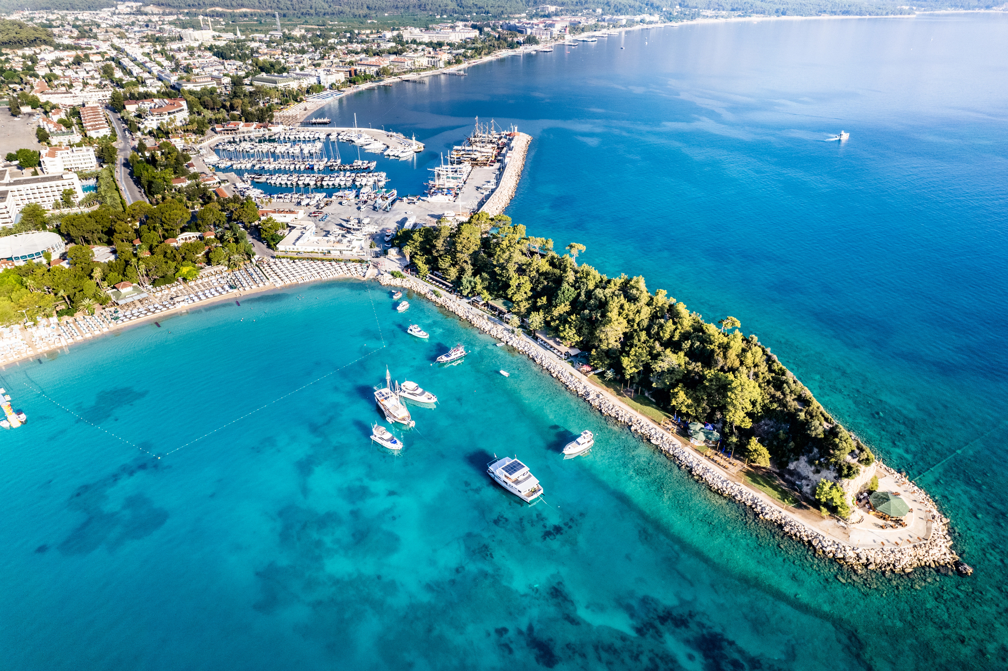 Vista aérea del puerto de Kemer
