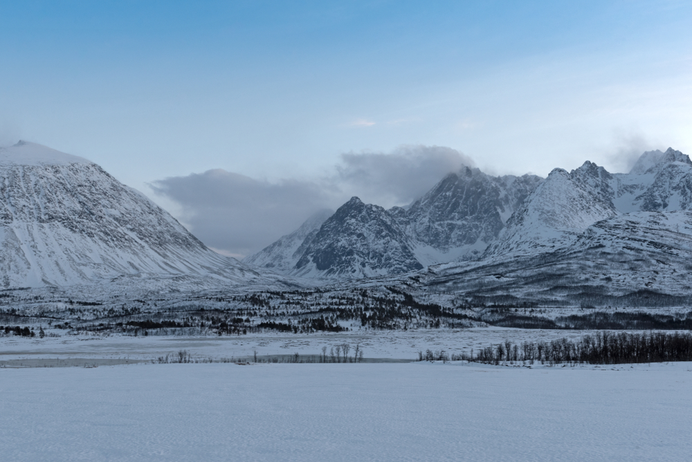 ¿Dónde alojarse en Tromsø? Las 6 mejores zonas y buenos hoteles 14 Vista de los Alpes de Lyngen, en Lyngen