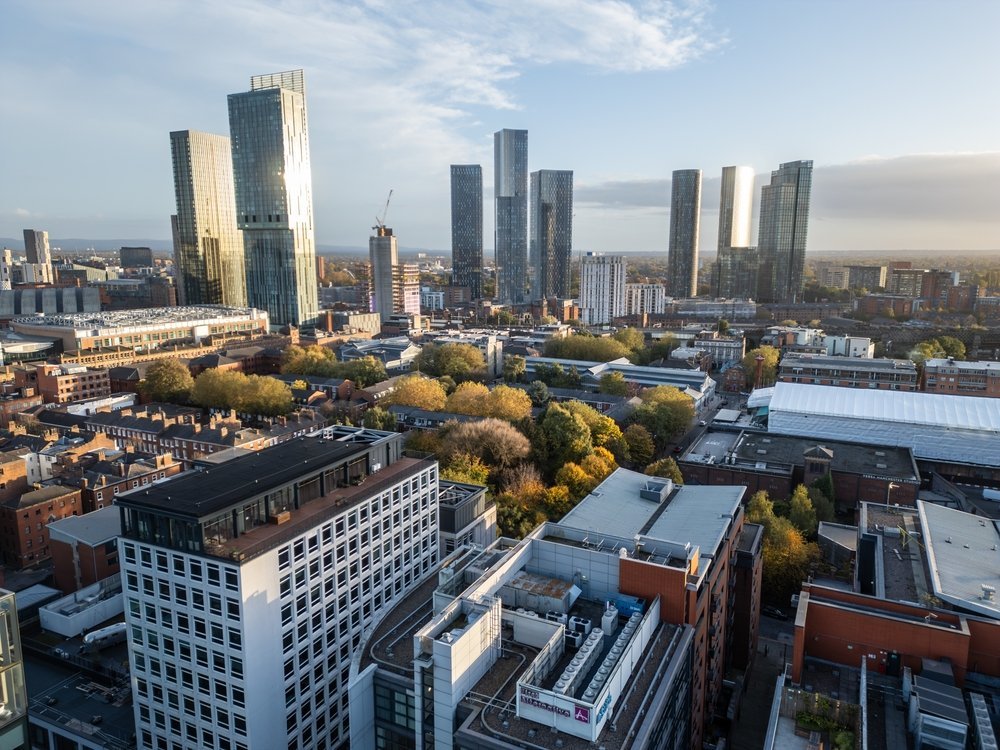 Qué ver en Manchester - las 18 mejores cosas que ver y hacer en la ciudad del fútbol y la música 31 El barrio de oficinas de Spinningfields junto a Deansgate en Manchester