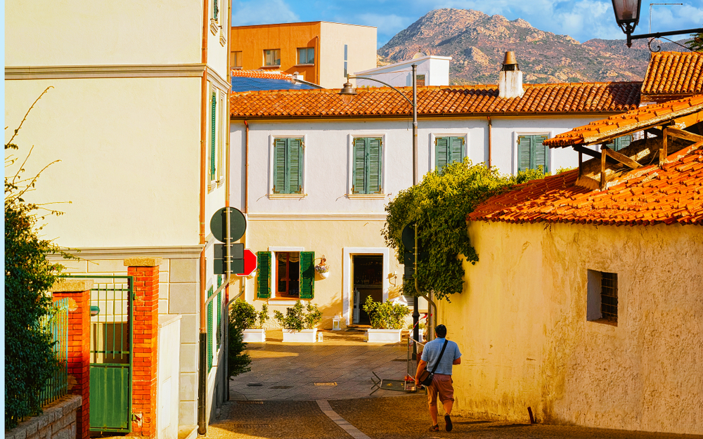 La calle Corso Umberto I, en el casco antiguo de Olbia