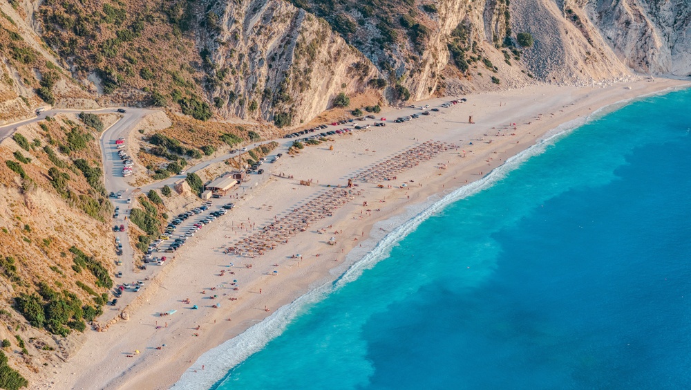 Vista aérea de la playa de Myrtos, en Cefalonia