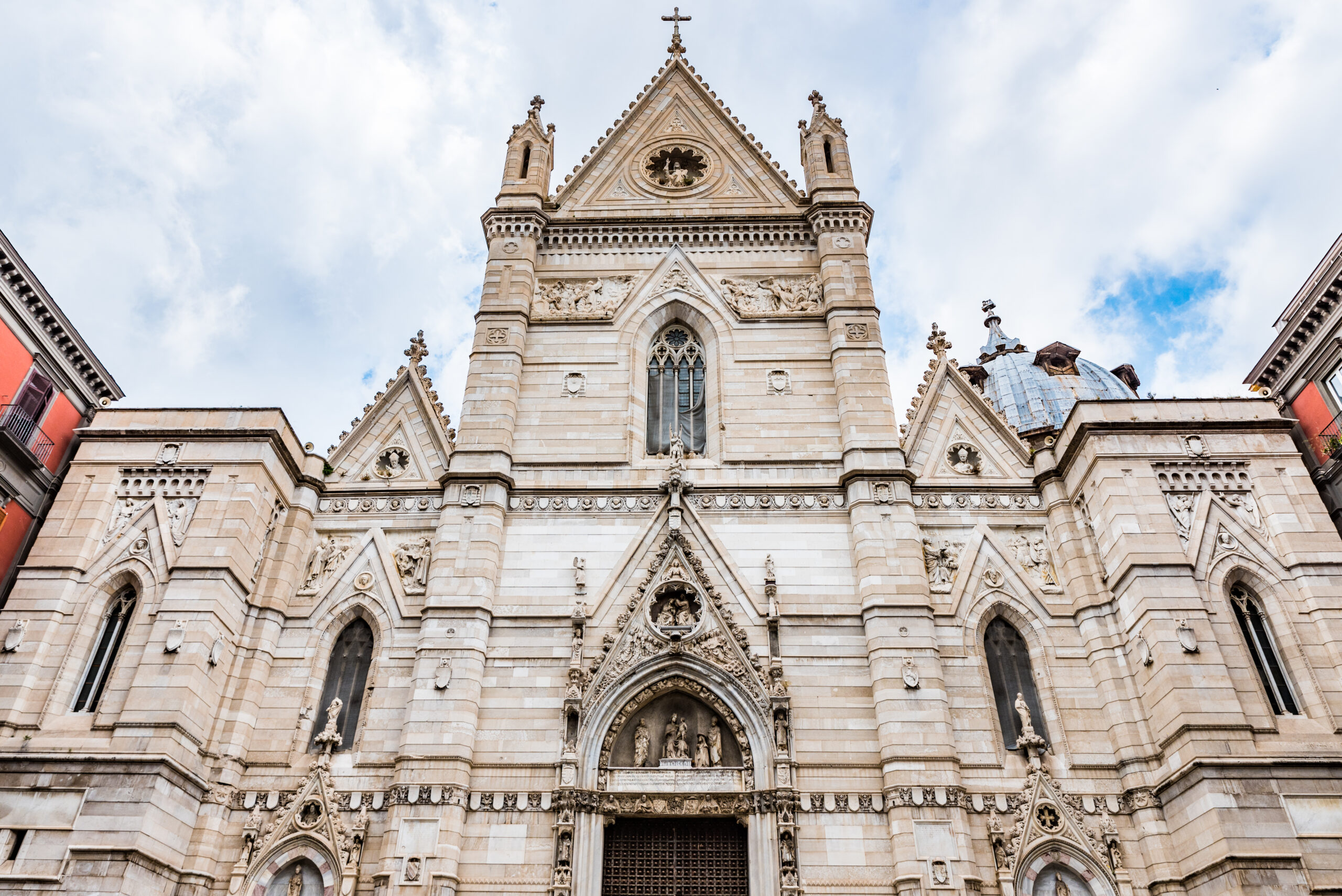 Qué ver en Nápoles: las 17 mejores cosas que hacer 22 La catedral de Nápoles, Cattedrale di San Gennaro