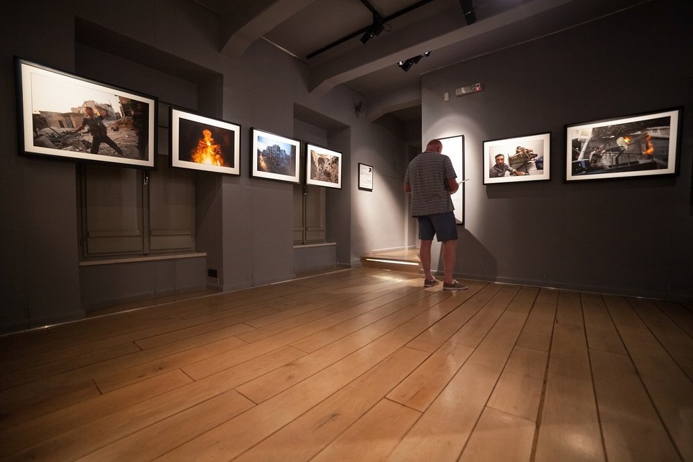 Qué ver en Dubrovnik: 18 cosas que hacer, de la muralla y Lokrum al atardecer desde el Srđ 34 La exposición de la galería War Photo Limited en Dubrovnik