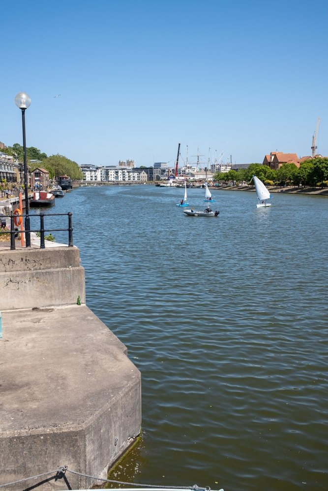 El Floating Harbour y los muelles de Harbourside en Bristol
