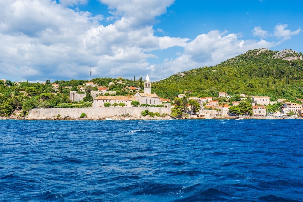 Qué ver en Dubrovnik: 18 cosas que hacer, de la muralla y Lokrum al atardecer desde el Srđ 35 La isla de Lopud, en las islas Elafiti frente a Dubrovnik