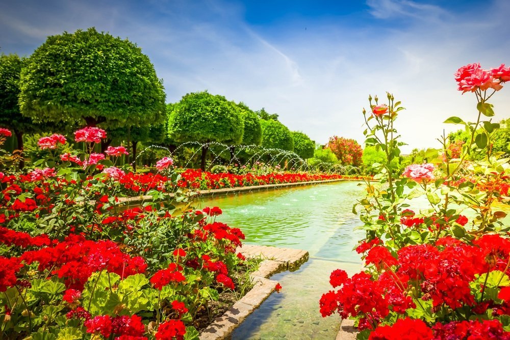 ¿Dónde alojarse en Córdoba? Las 5 mejores zonas y buenos hoteles 9 Jardines del Alcázar de los Reyes Cristianos junto a San Basilio en Córdoba