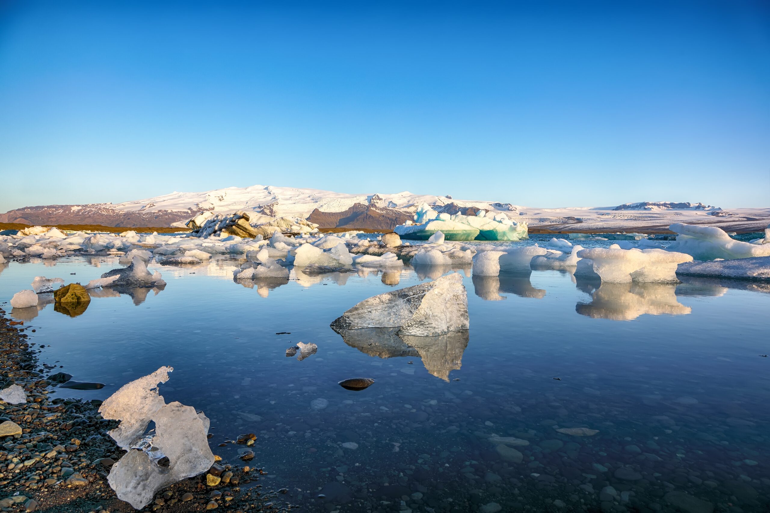 Qué ver en Islandia: las 18 mejores cosas que hacer 31 Icebergs en la laguna glaciar de Jökulsárlón