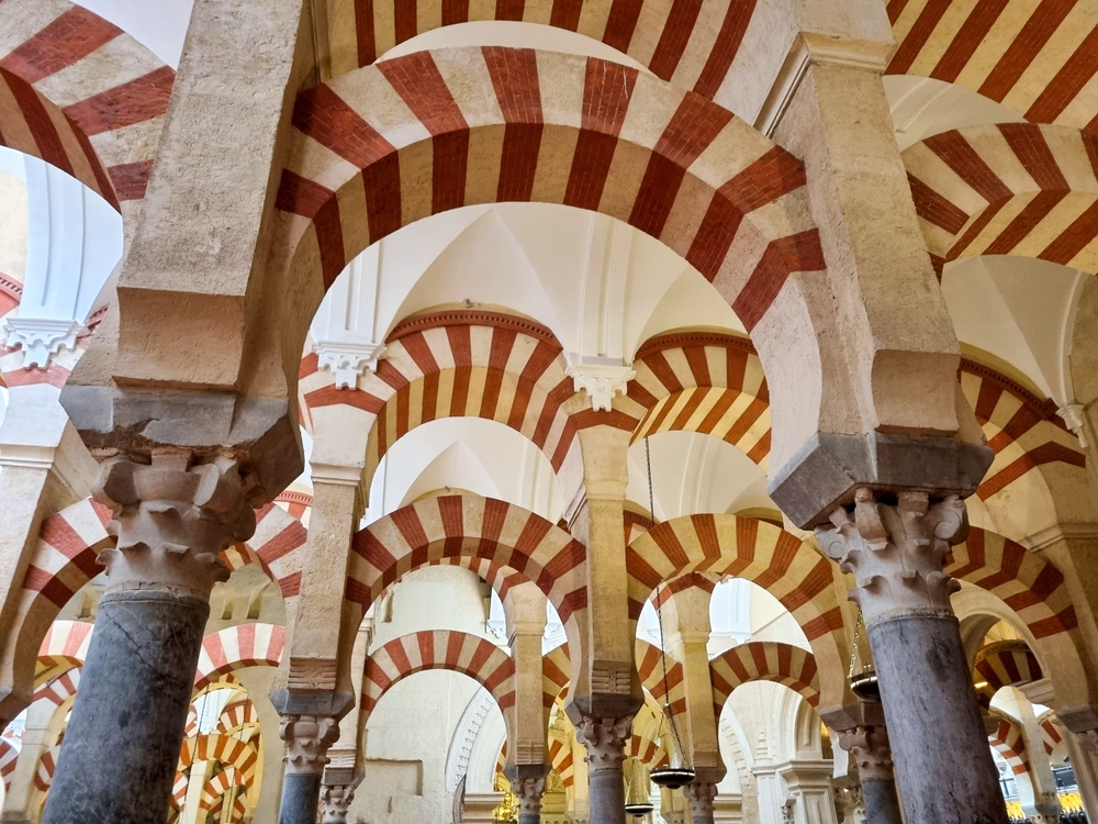 Qué ver en Sevilla: las 17 mejores cosas que hacer 35 Arcos y columnas de la Mezquita de Córdoba