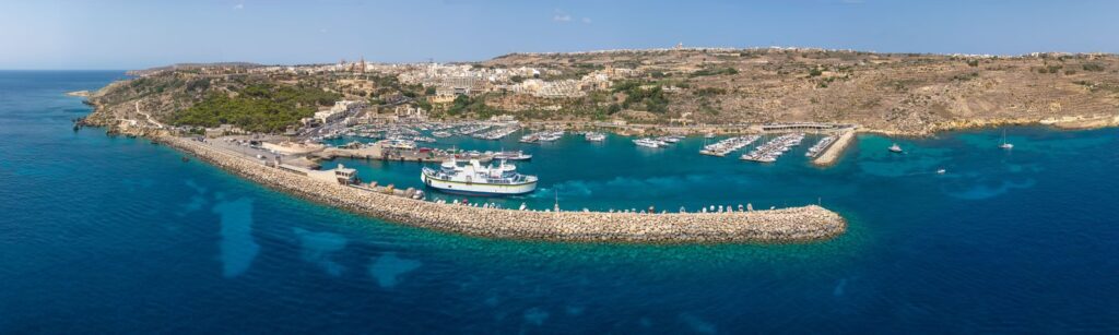 Del aeropuerto de Malta a La Valeta y a tu hotel - guía de transporte 10 Mġarr Harbour en Gozo