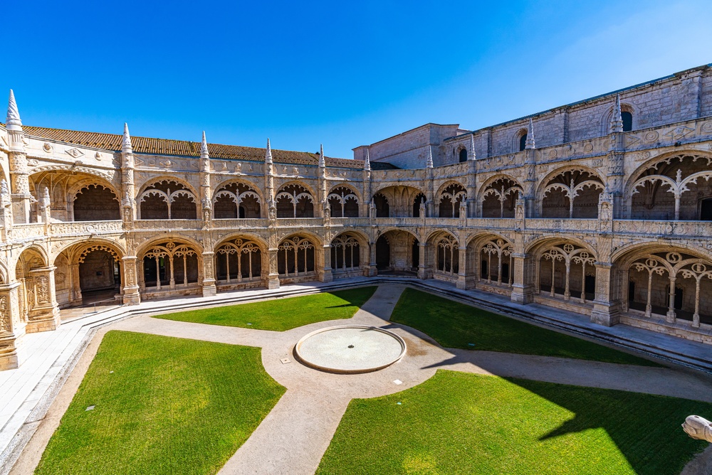 Qué ver en Lisboa: las 20 mejores cosas que hacer 33 Claustro del Monasterio de los Jerónimos en Belém, Lisboa