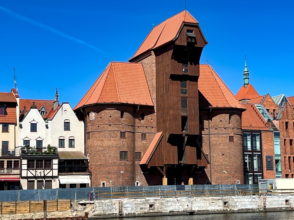 El muelle del Motława con la Grúa