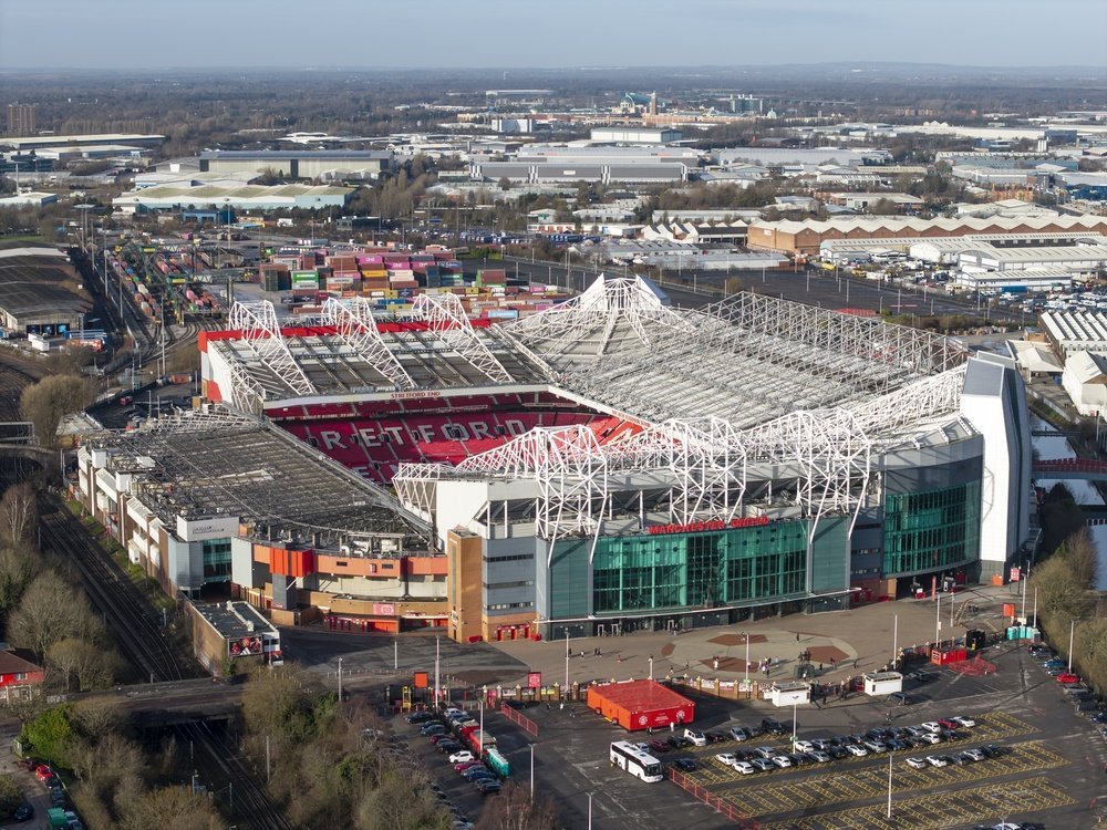 Qué ver en Manchester - las 18 mejores cosas que ver y hacer en la ciudad del fútbol y la música 21 Old Trafford, el estadio del Manchester United, visto desde el aire