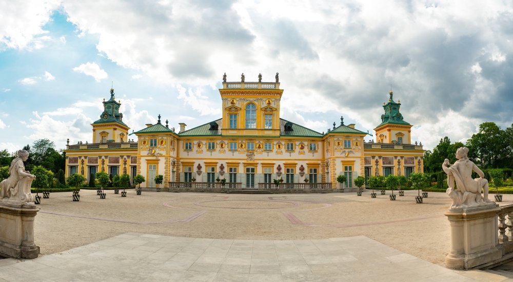 Qué ver en Varsovia: 17 cosas que hacer en la ciudad que resurgió de sus ruinas 34 El palacio barroco de Wilanów en Varsovia