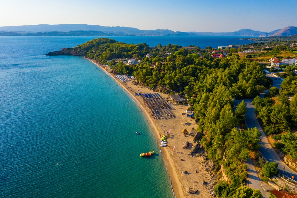 La playa de Platis Gialos, en Lassi