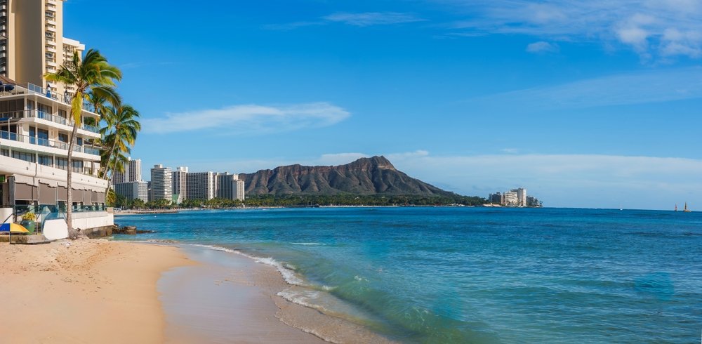 ¿Dónde alojarse en Estados Unidos? Los 15 mejores lugares y buenos hoteles 32 Playa de Waikiki en Honolulu con Diamond Head al fondo