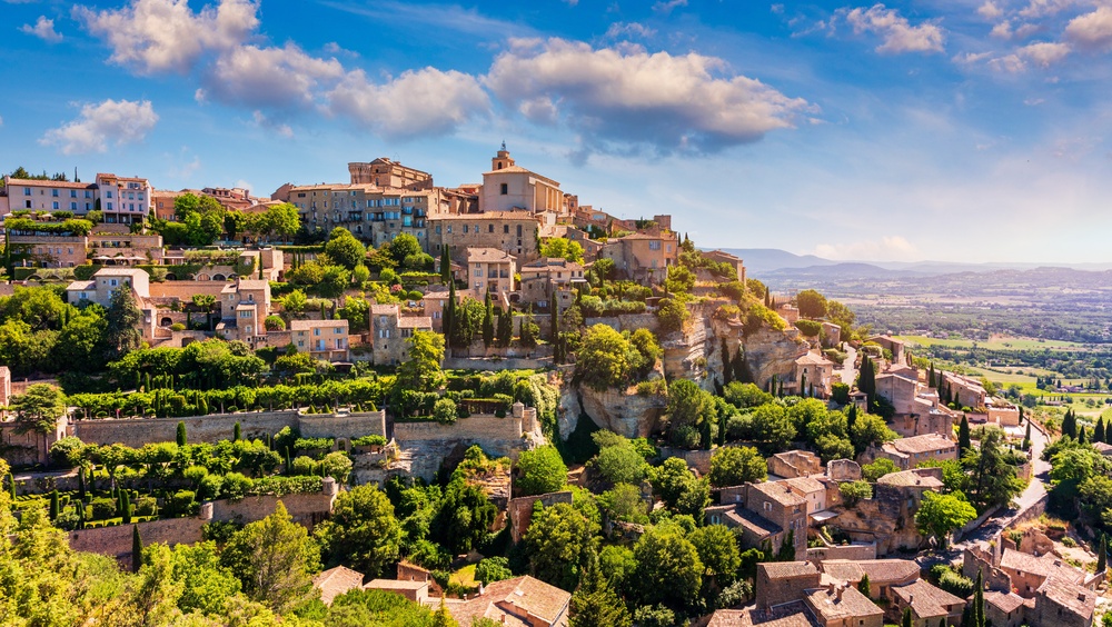 ¿Dónde alojarse en la Provenza? Los 6 mejores pueblos y buenos hoteles 14 Vista del pequeño pueblo de Gordes, en la Provenza