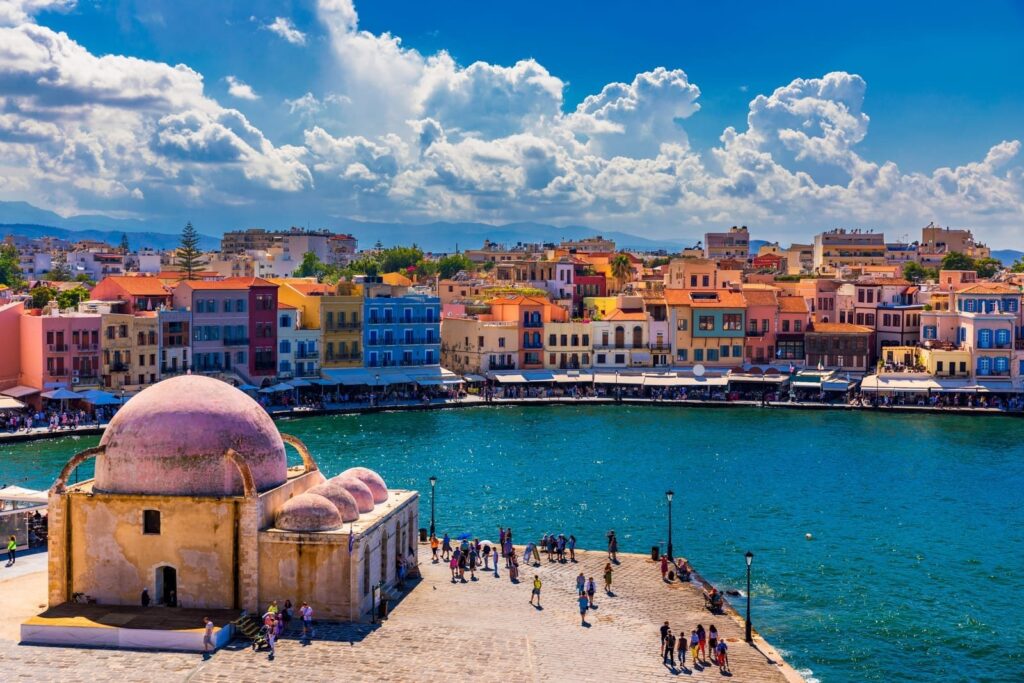 ¿Dónde alojarse en Grecia? Las 13 mejores zonas y buenos hoteles 21 El puerto veneciano de Chania en Creta