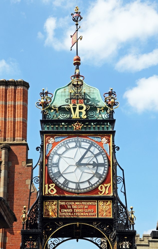 Qué ver en Liverpool: The Beatles, Anfield y otros 16 motivos para ir 34 El reloj ornamentado sobre la Eastgate en la muralla de Chester