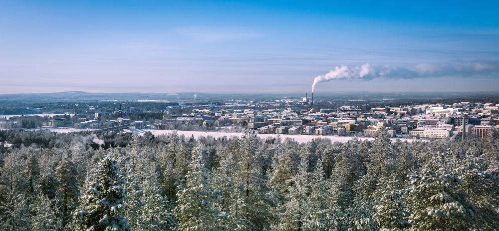 ¿Dónde alojarse en Laponia? Los 6 mejores pueblos y buenos hoteles 9 Vista panorámica de Rovaniemi en invierno, en Laponia