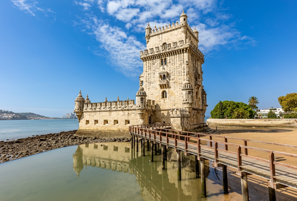 Qué ver en Lisboa: las 20 mejores cosas que hacer 34 Torre de Belém junto al Tajo en Lisboa